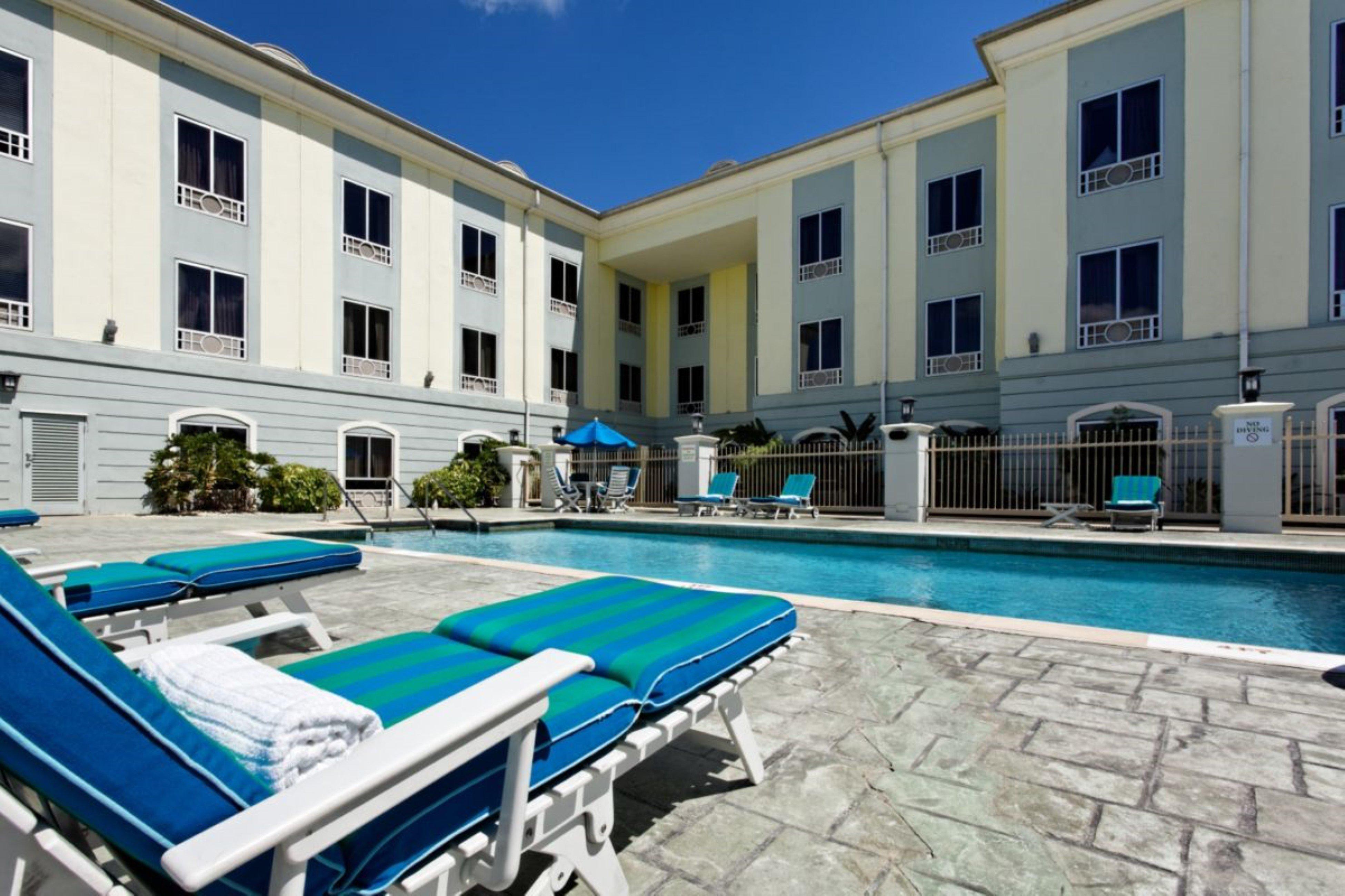 Holiday Inn Express Trincity, An Ihg Hotel Piarco Exterior foto